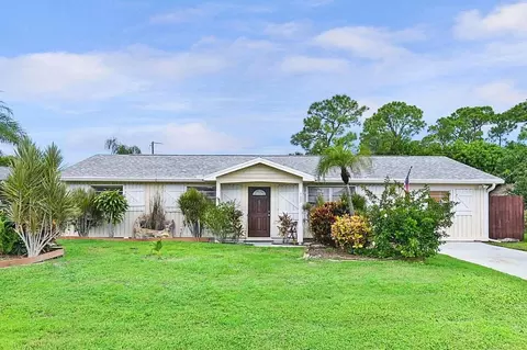 722 NW Virginia St, Port Saint Lucie, FL 34983