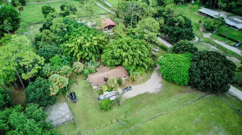 2340 B Rd, Loxahatchee Groves, FL 33470