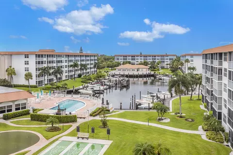 901 Gardenia Dr #581, Delray Beach, FL 33483