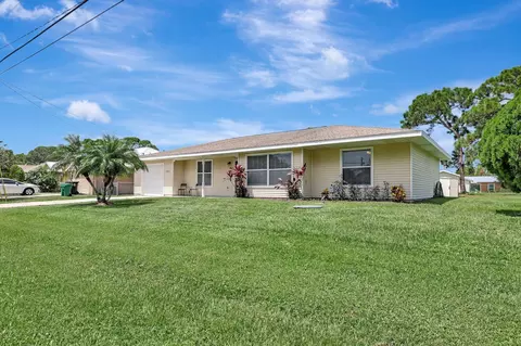2573 SE Mariposa, Port Saint Lucie, FL 34952