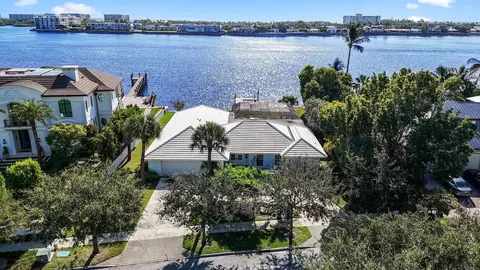 2002 Notre Dame Dr, Lake Worth, FL 33460