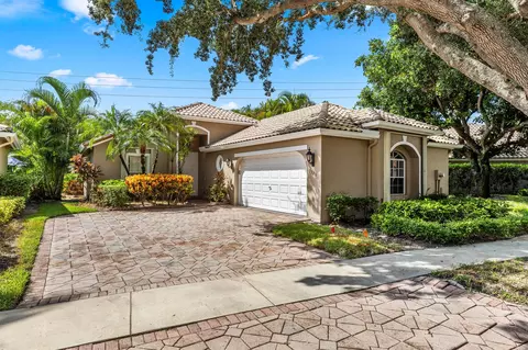 5328 Brookview Dr, Boynton Beach, FL 33437