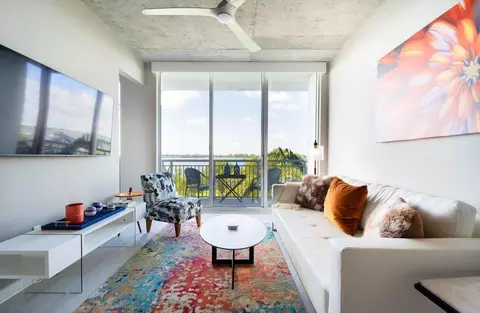 300 S Australian Ave #324, West Palm Beach, FL 33401