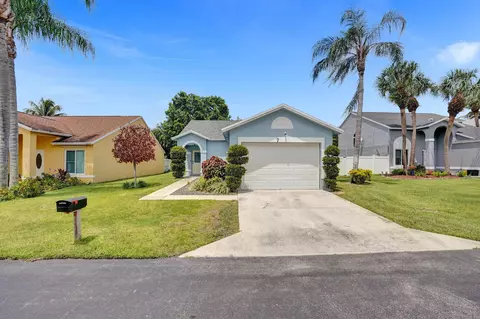 7 Ripley Way, Boynton Beach, FL 33426
