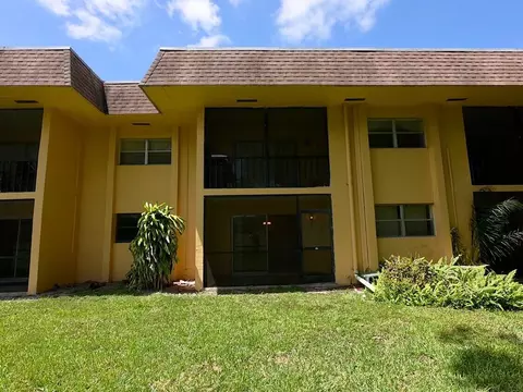 7831 N Colony Cir #201, Tamarac, FL 33321