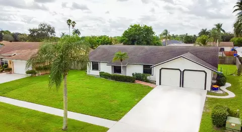 426 La Mancha Ave, Royal Palm Beach, FL 33411