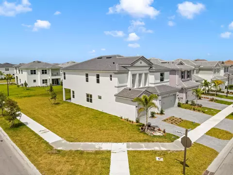 5371 Pecan Dr, Westlake, FL 33470