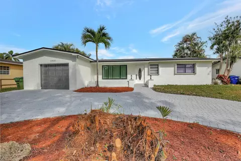 10631 NW 18th Pl, Pembroke Pines, FL 33026