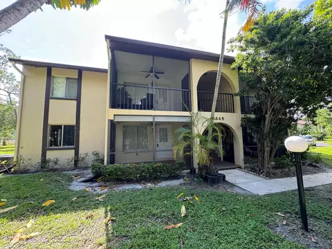 446 Pine Glen Ln #C-1, Greenacres, FL 33463