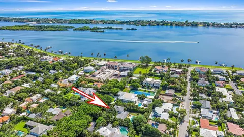 232 Essex Ln, West Palm Beach, FL 33405