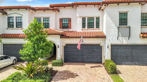 11638 SW 13th Ln, Pembroke Pines, FL 33025