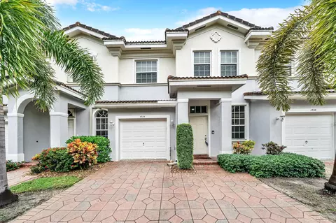 4354 Legacy Ct, Delray Beach, FL 33445