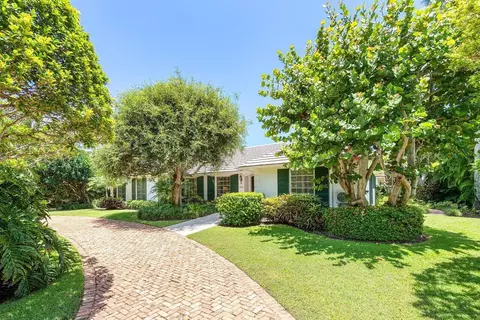 3525 Polo Dr, Delray Beach, FL 33483