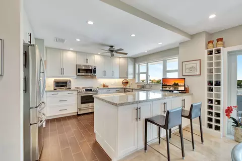 200 Macfarlane Dr #N-604, Delray Beach, FL 33483