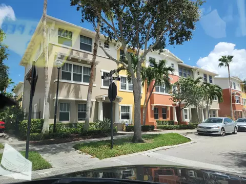 433 Amador Ln #4, West Palm Beach, FL 33401