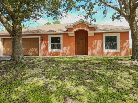 531 NW Goldcoast Ave, Port Saint Lucie, FL 34983