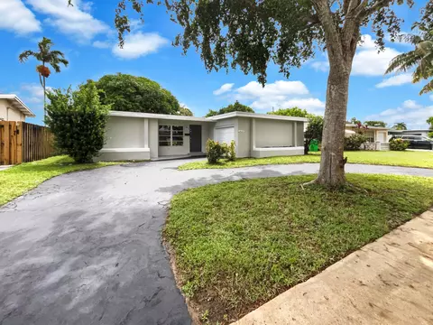 6620 NW 29th Ct, Sunrise, FL 33313