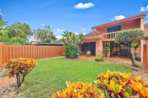 5333 Stonybrook Ln, Boynton Beach, FL 33437