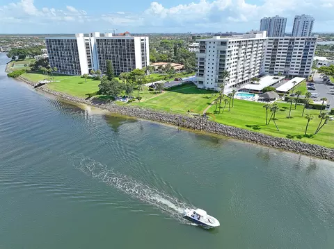 336 Golfview Rd #1002, North Palm Beach, FL 33408