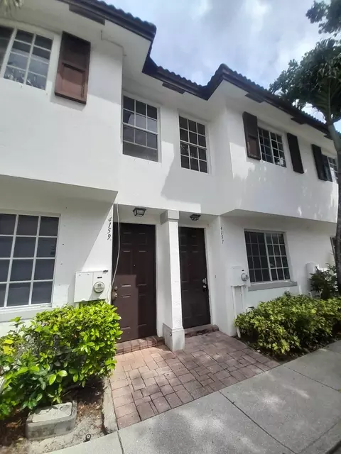 4157 Napoli Lake Dr, Riviera Beach, FL 33410