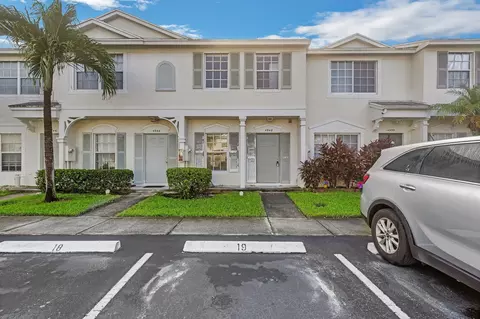 4948 SW 31 Ter Ter, Fort Lauderdale, FL 33312