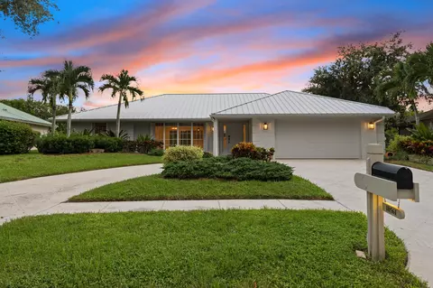 18561 Misty Lake Dr, Jupiter, FL 33458