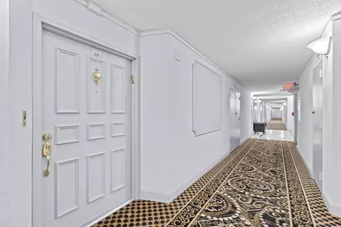 4020 Galt Ocean Dr #1108, Fort Lauderdale, FL 33308