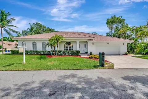 8466 SE Gulfstream Pl, Hobe Sound, FL 33455