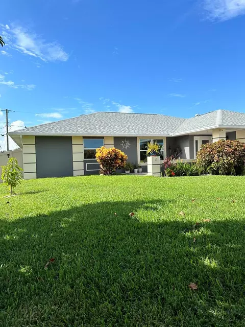 1238 SW Bargello Ave, Port Saint Lucie, FL 34953