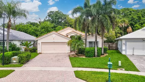 22759 Royal Crown Ter E, Boca Raton, FL 33433