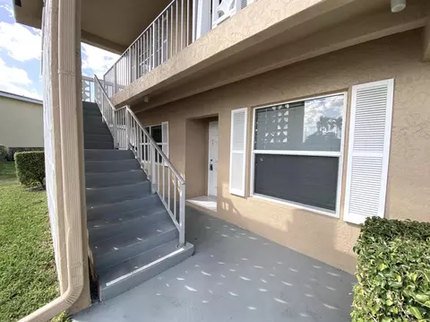 2411 Papaya Dr #101, Delray Beach, FL 33445