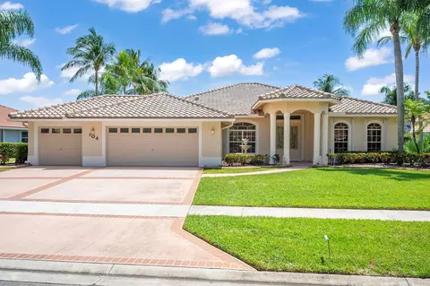 104 Cypress Cres, Royal Palm Beach, FL 33411