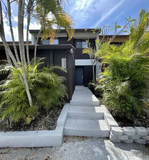 12352 Westhampton Cir, Wellington, FL 33414