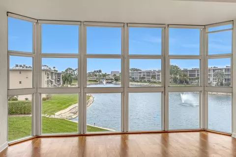 2724 N Garden Dr #304, Lake Worth, FL 33461