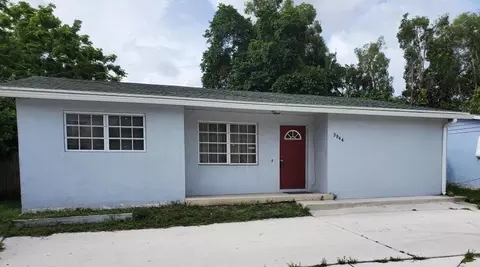 3944 Melaleuca Ln, Lake Worth, FL 33461