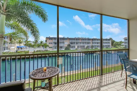 124 Shore Ct #204, North Palm Beach, FL 33408