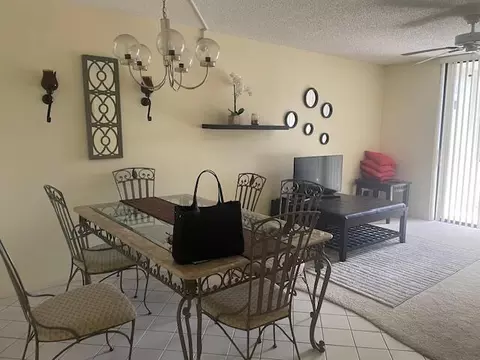 5160 Las Verdes Cir #309, Delray Beach, FL 33484