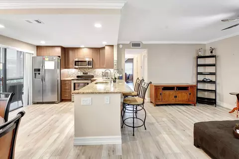 446 Piedmont J #446, Delray Beach, FL 33484