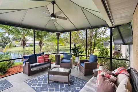 795 SW Fox Run, Vero Beach, FL 32962