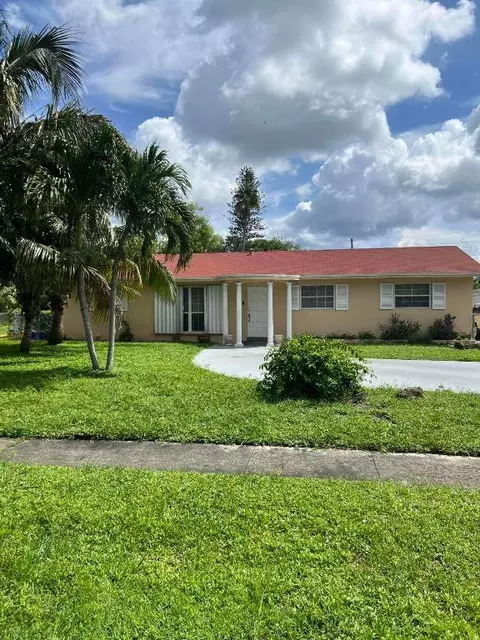 436 Baker, West Palm Beach, FL 33409
