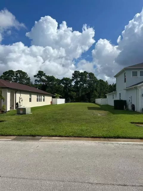 237 SE Via Visconti, Port St Lucie, FL 34952