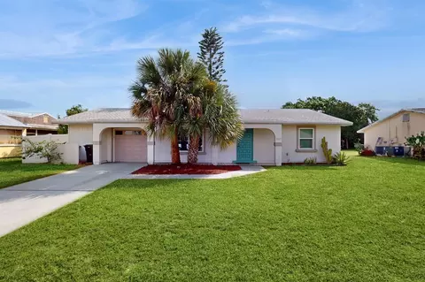 1857 SE Burgundy Ln, Port Saint Lucie, FL 34952