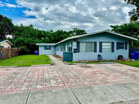 710 NE 25th St #1-2, Pompano Beach, FL 33064