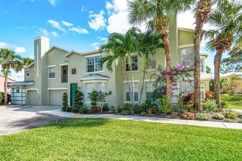 2110 Belmont Pl, Boynton Beach, FL 33436