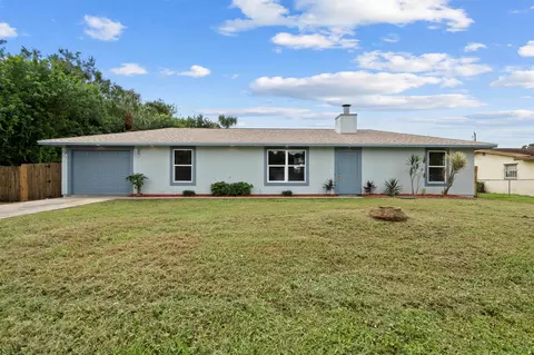 7703 Santana Ave, Fort Pierce, FL 34951