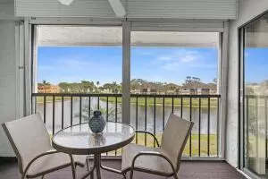 15451 Pembridge Dr #239, Delray Beach, FL 33484
