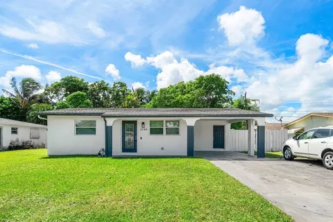 2139 NE 1st St, Boynton Beach, FL 33435