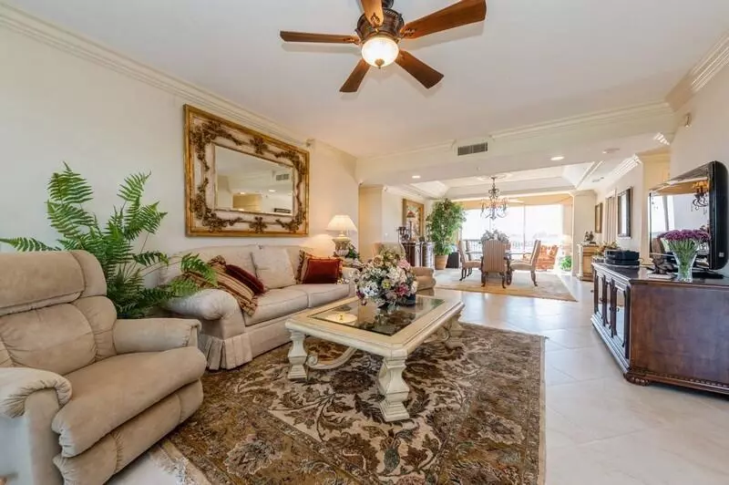Living - 17031 Boca Club 085a Blvd #085A, Boca Raton, FL 33487 photo 1 of 3