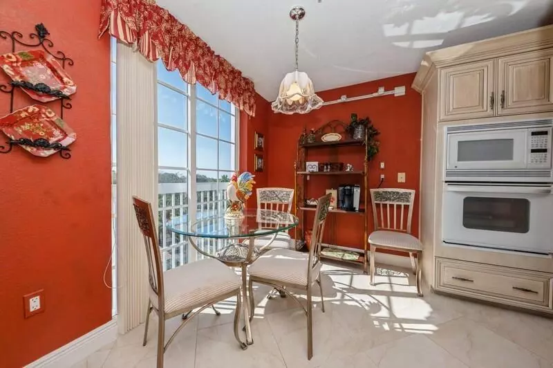 Dining - 17031 Boca Club 085a Blvd #085A, Boca Raton, FL 33487 photo 1 of 3