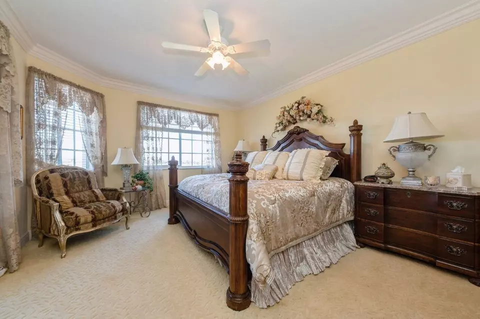 Bedroom - 17031 Boca Club 085a Blvd #085A, Boca Raton, FL 33487 photo 1 of 2